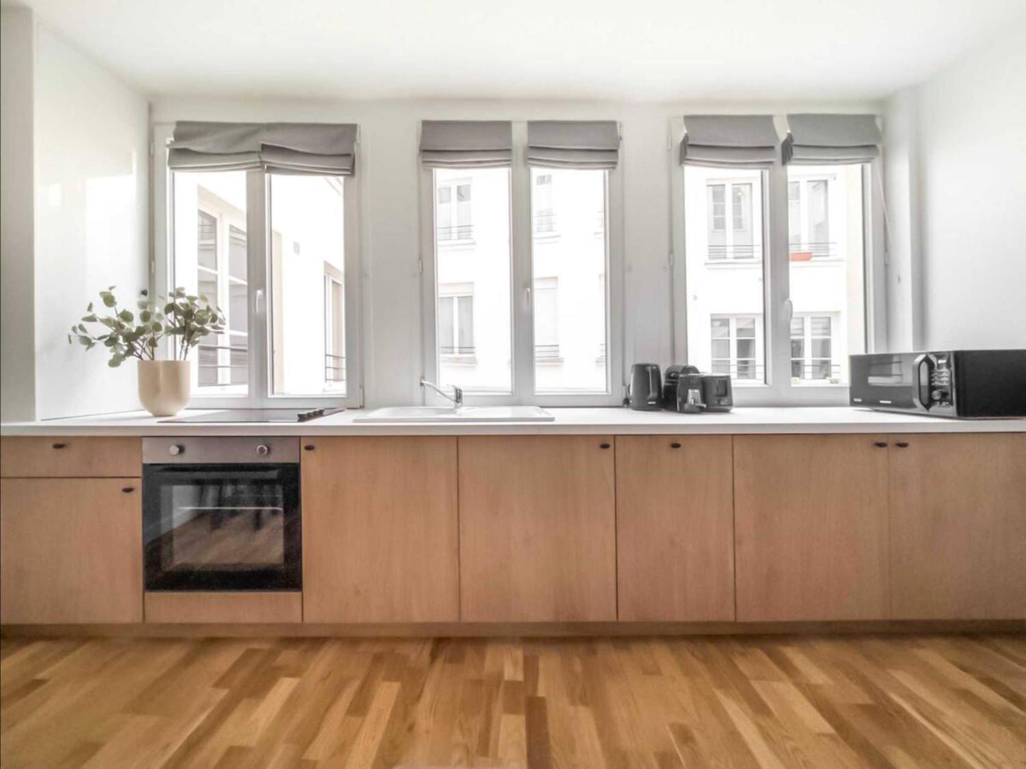 Suite-appartement 4stars Pour 6 A 10 Min Du Marais Apartment